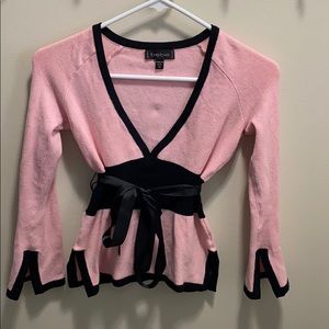 Adorable bebe Sweater